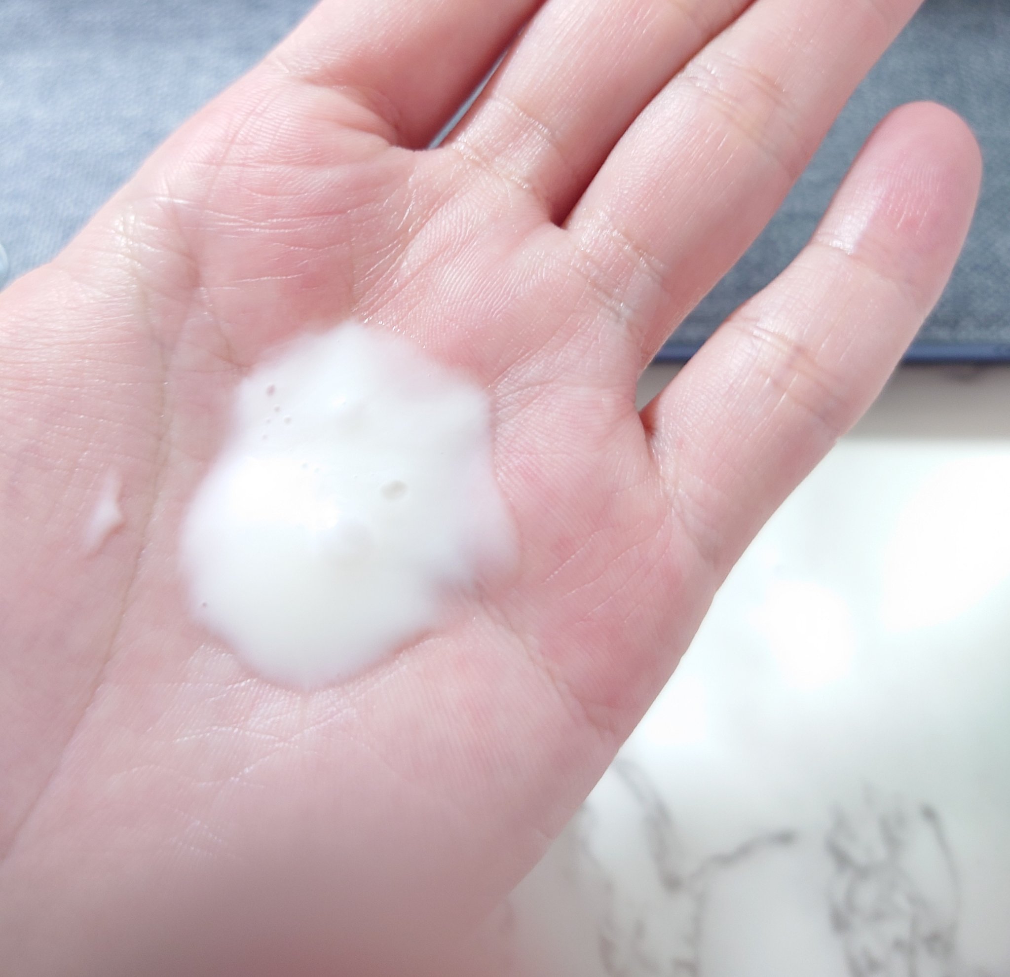 ニュートリプレニッシュ オーバーナイトセラム/AVEDA/アウトバストリートメントを使ったクチコミ（2枚目）