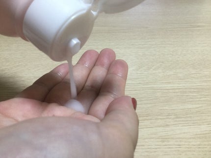 デオドラントボディミルク フローラルブーケ/エージーデオ24/ボディミルクを使ったクチコミ(2枚目)