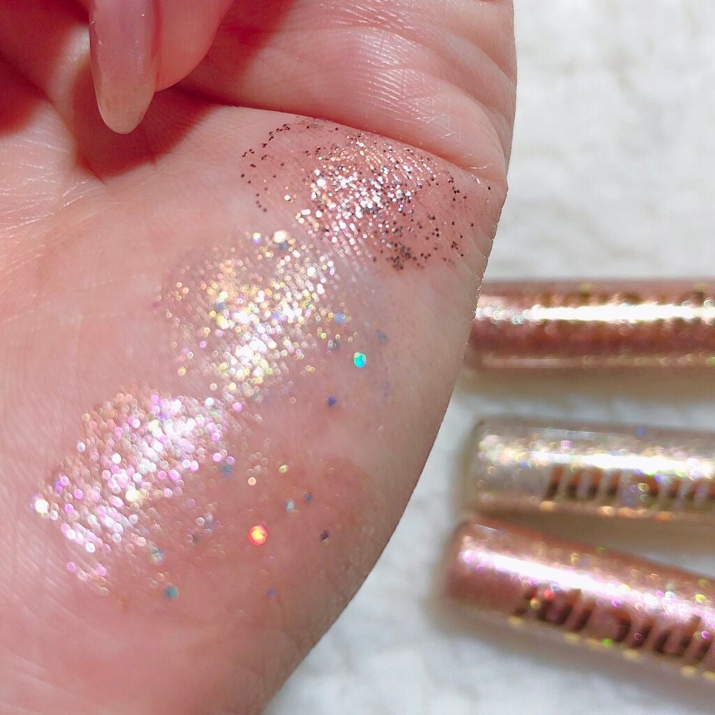 グリッターイルミネーションライナー/CipiCipi/リキッドアイライナーを使ったクチコミ(5枚目)