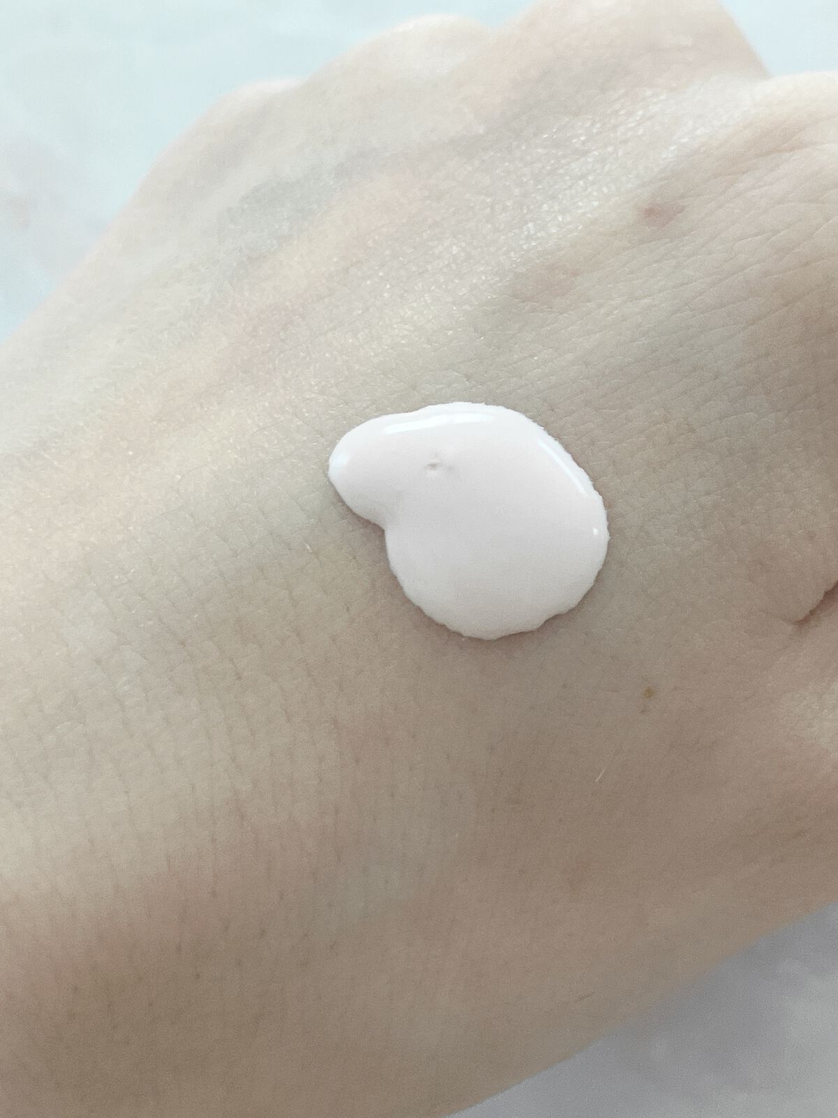 スノー パーフェクト ライト SPF25 - PA++/Dior/化粧下地を使ったクチコミ（2枚目）