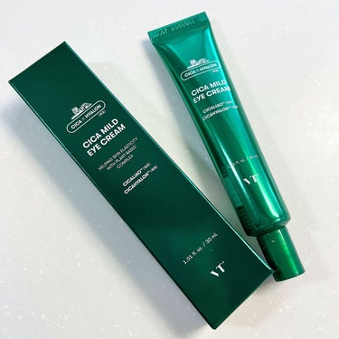 ★VT Cosmetics VT CICA MILD EYE CREAM

最近よく話題になるVTのCICAシリーズ。
20代から始めた方がいいエイジングケアの中にあるのがアイケア。
目元のシワ対策とし