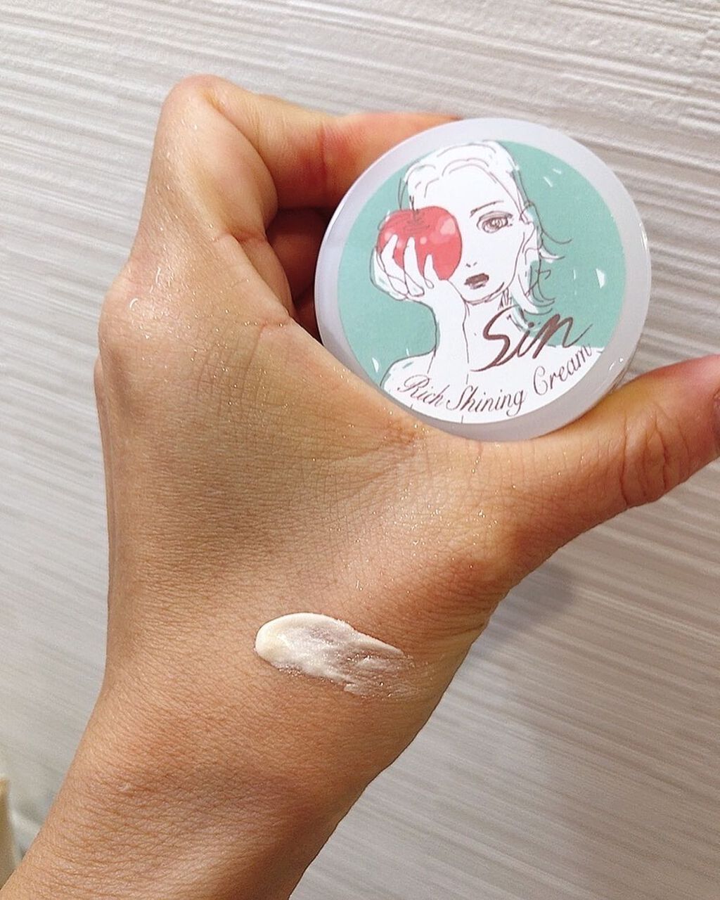 リッチシャイニングクリーム/Sin. (サイン)/化粧下地を使ったクチコミ（3枚目）