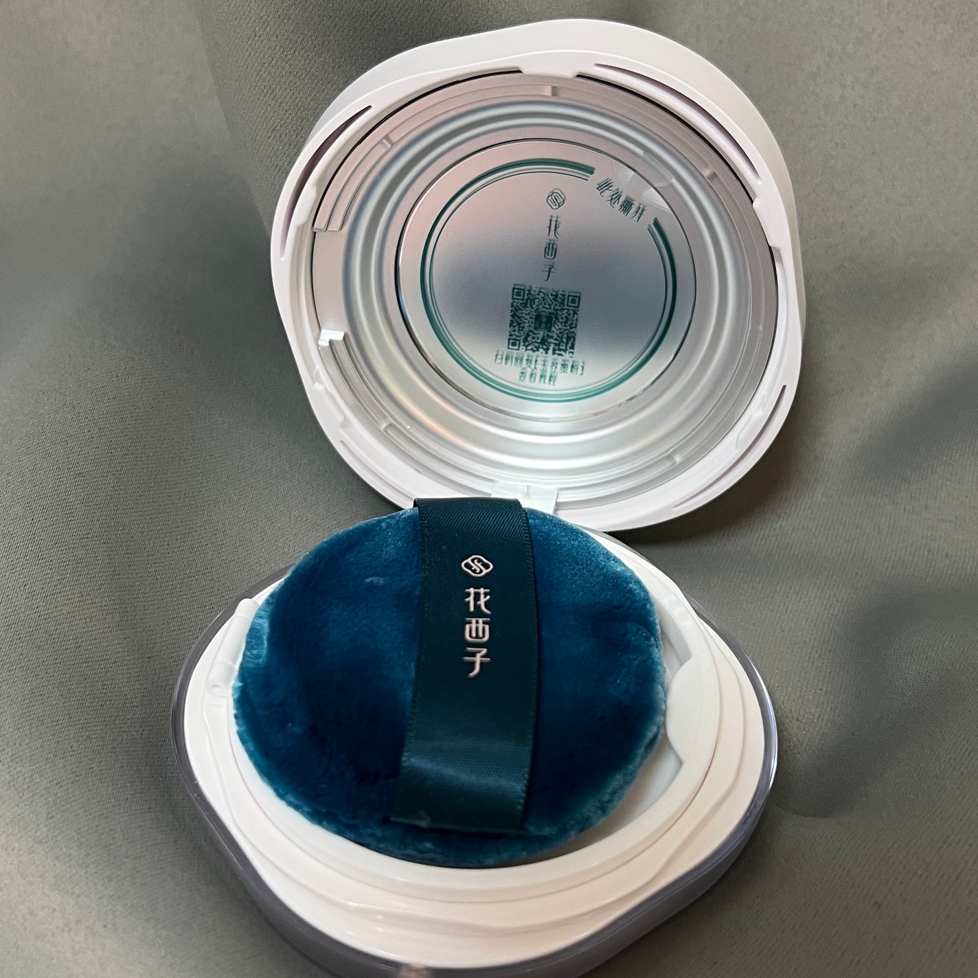 玉養桃花 ルースパウダー/花西子/ルースパウダーを使ったクチコミ(4枚目)