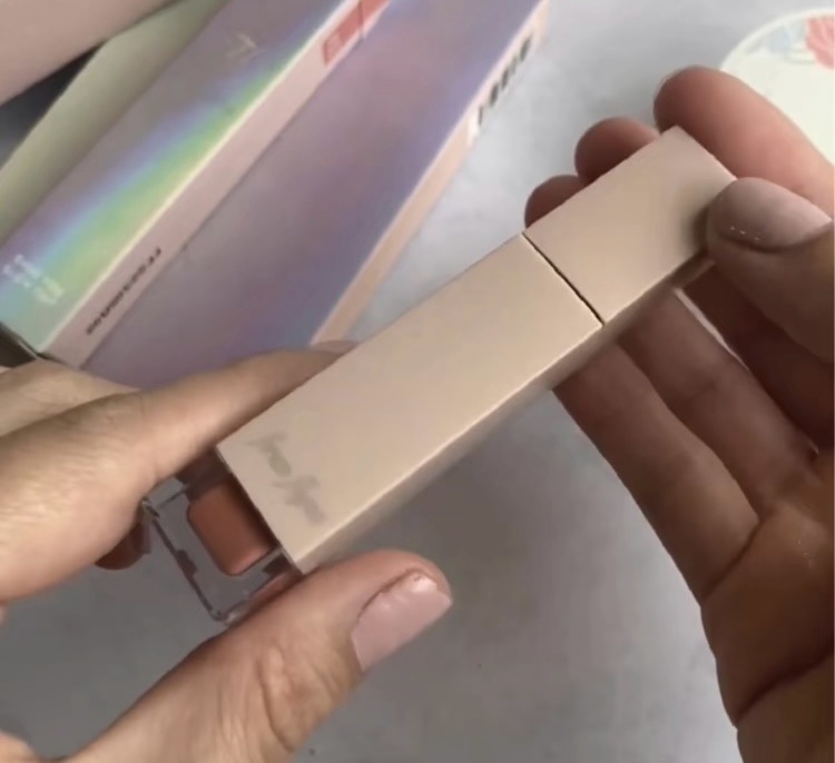 frunflynn シャインユー グロウティント/frunflynn/リップティントを使ったクチコミ（1枚目）