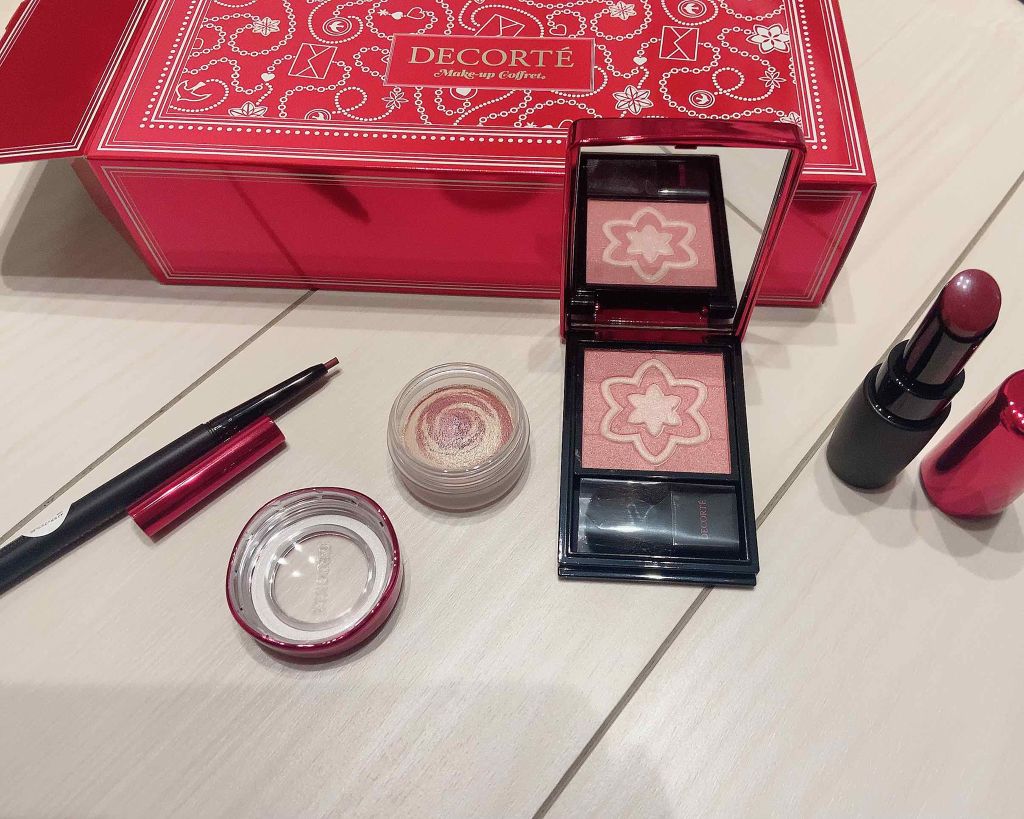 メイクアップ コフレ Ⅱ(クリスマスコフレ 2019)/DECORTÉ/メイクアップキットを使ったクチコミ(1枚目)
