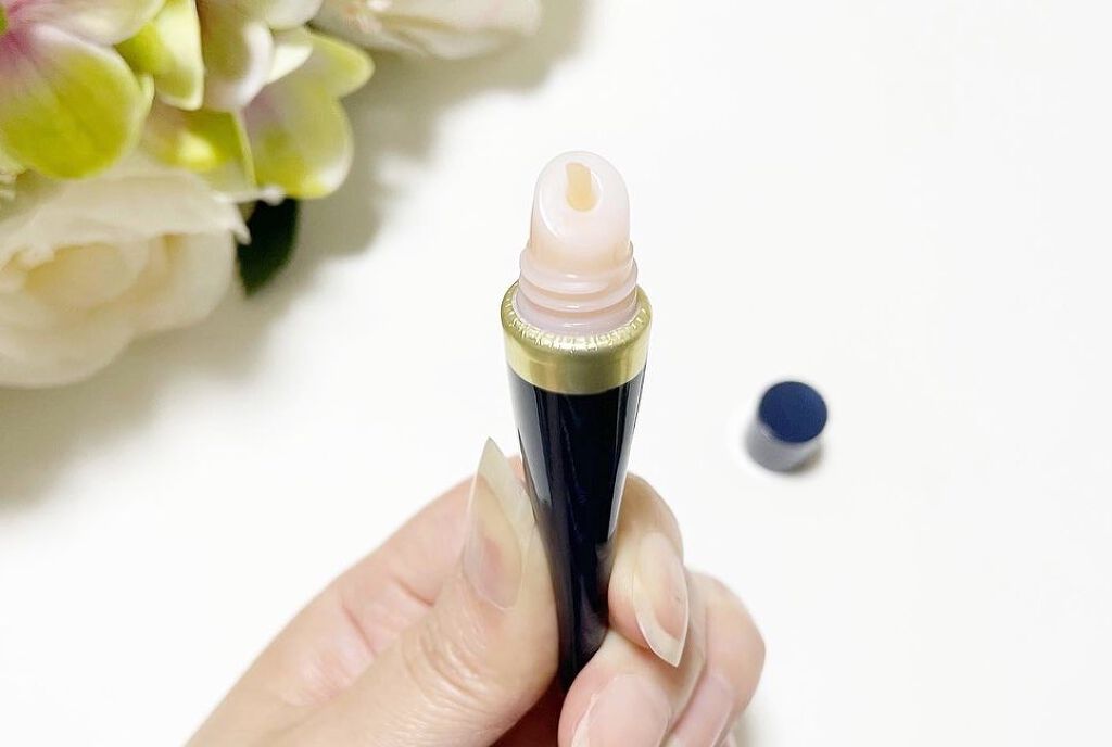 ニベア　ロイヤルブルーリップ　濃密美容ケア/ニベア/リップ美容液を使ったクチコミ（2枚目）