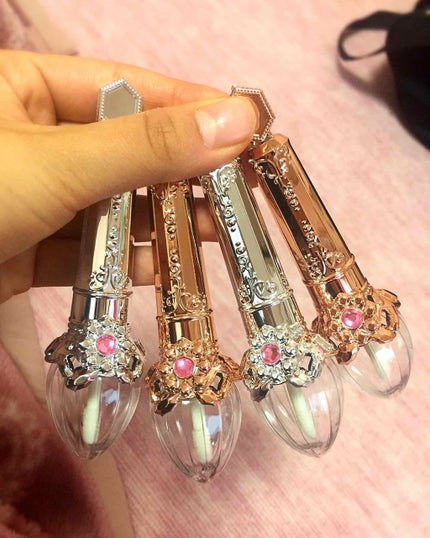 フォーエヴァージューシー オイルルージュ/JILL STUART/口紅を使ったクチコミ(4枚目)