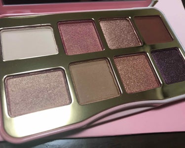 ティックルドピーチ ミニ アイシャドウ パレット/Too Faced/アイシャドウパレットを使ったクチコミ（2枚目）