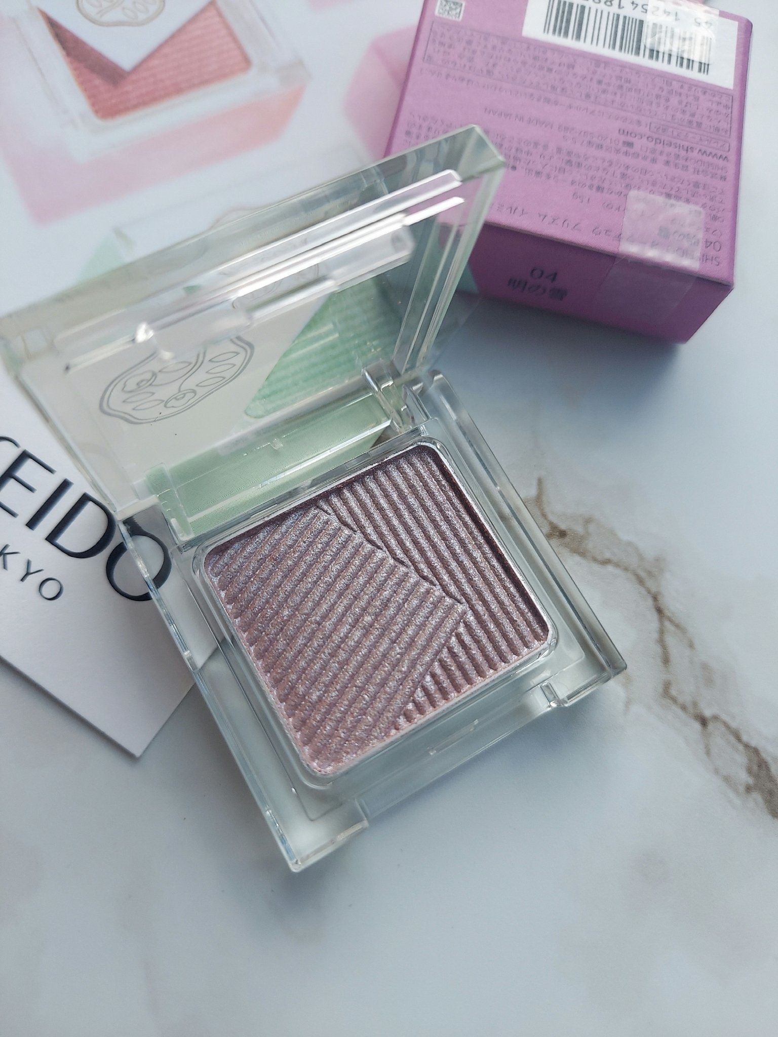 オーラデュウ プリズム イルミネーター ピコ 04 明の雪/SHISEIDO/単色アイシャドウを使ったクチコミ（1枚目）