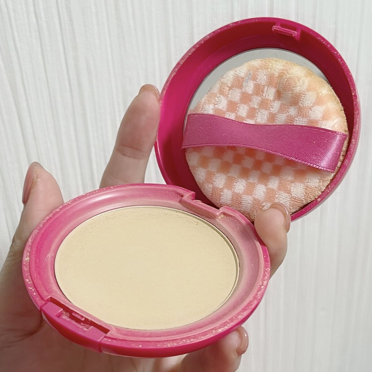 カバコン N/カバコン/プレストパウダーを使ったクチコミ（3枚目）