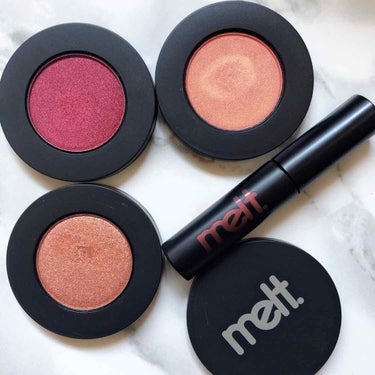 Melt cosmetics stack アイシャドウ