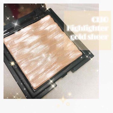 CLIO
プリズムエア ハイライター
GOLD SHEER

発    色：★★★★★
ツ    ヤ：★★★★★ ＋α
モ    チ：★★★☆☆
密着力：★★★★☆
質     感：しっとり

：

ず