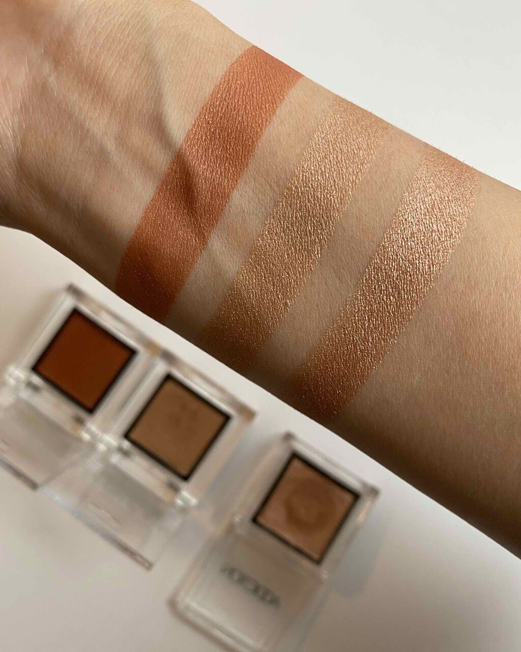 アディクション ザ アイシャドウ パール/ADDICTION/単色アイシャドウを使ったクチコミ（2枚目）