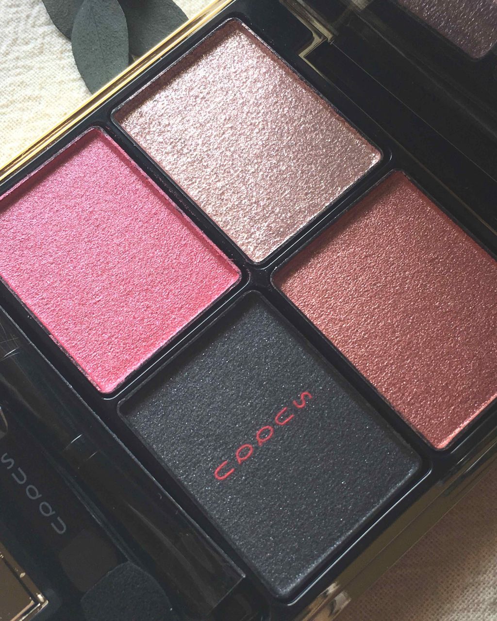 デザイニング カラー アイズ 125 洸惚 -HIKARIBORE [限定色]/SUQQU/アイシャドウパレットを使ったクチコミ（2枚目）