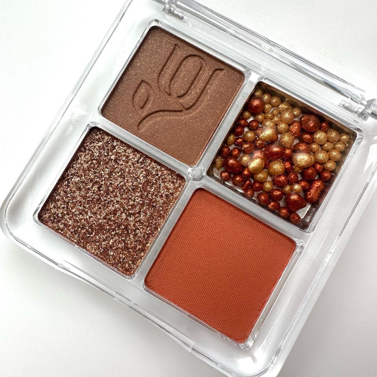 キャビアモイストタッチアイカラー /VOW/アイシャドウパレットを使ったクチコミ(2枚目)