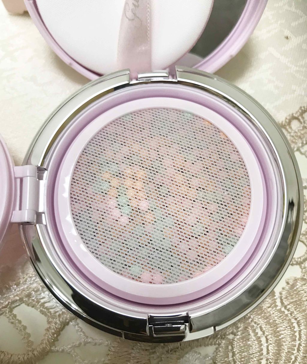 メテオリット グロウ パール クッション/GUERLAIN/化粧下地を使ったクチコミ(2枚目)