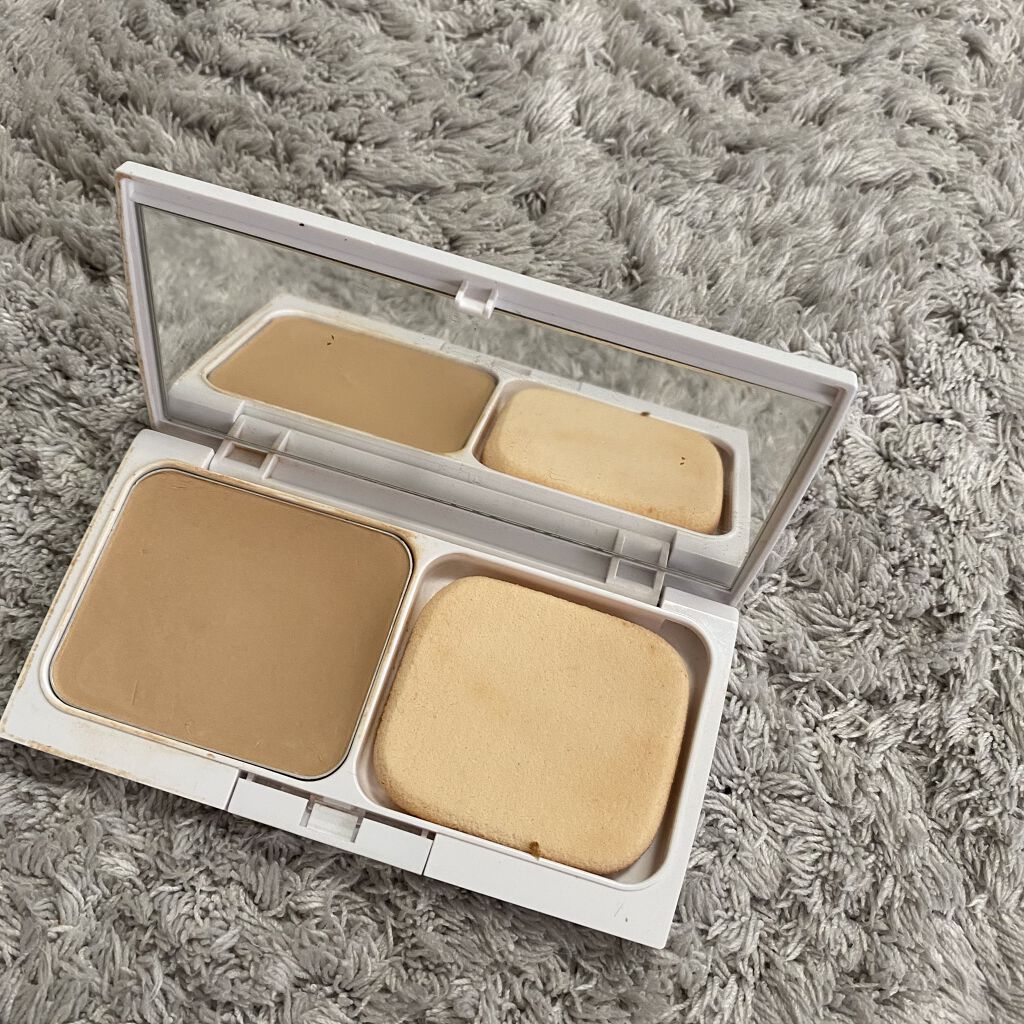 ミネラルパウダリーファンデーション/TOUT VERT/パウダーファンデーションを使ったクチコミ（2枚目）