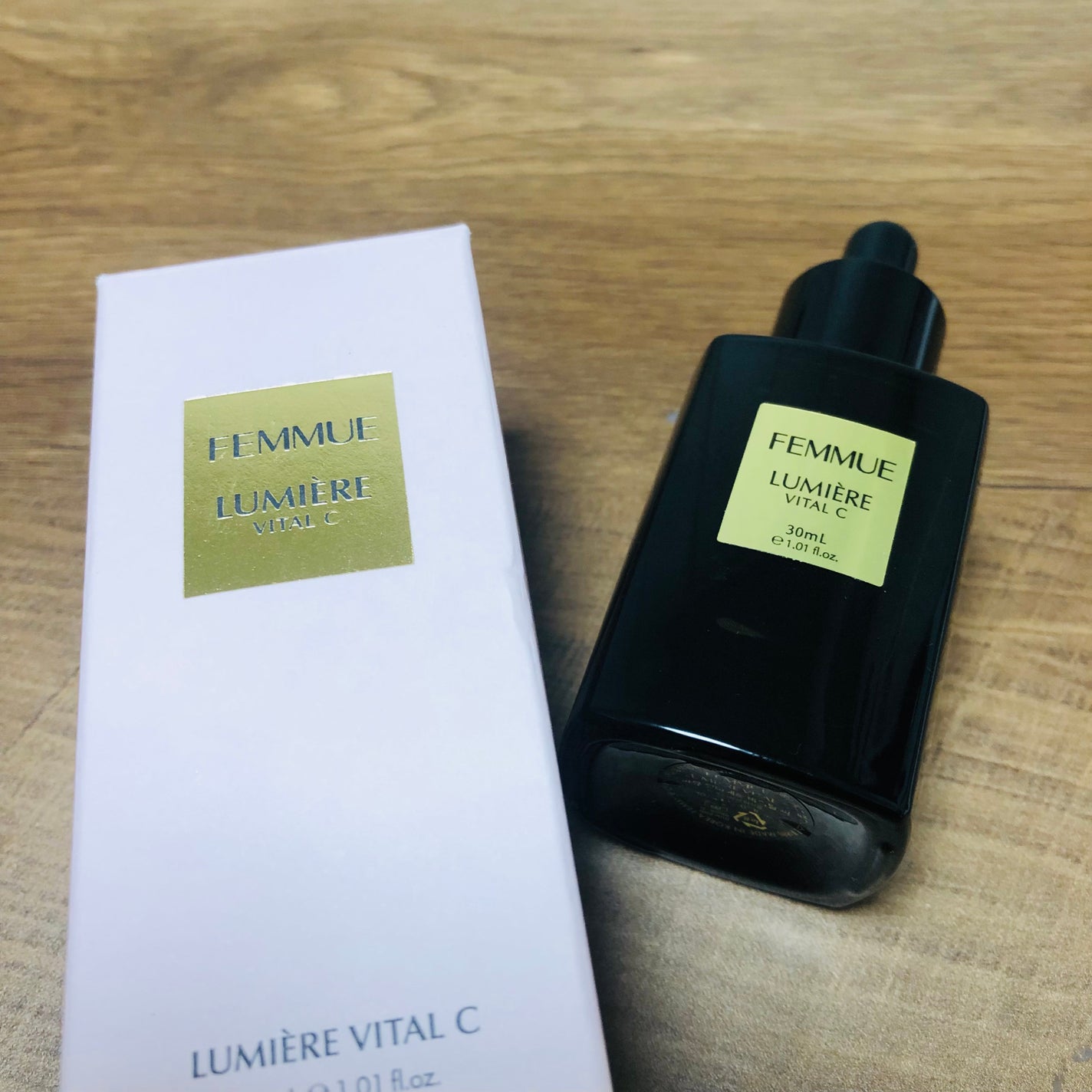 ルミエール ヴァイタルC/FEMMUE/ブースター・導入液を使ったクチコミ(1枚目)