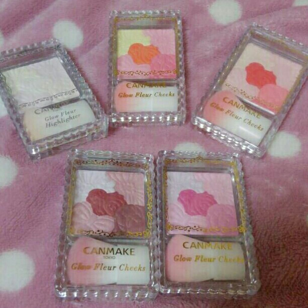 グロウフルールハイライター/キャンメイク/パウダーハイライトを使ったクチコミ（1枚目）