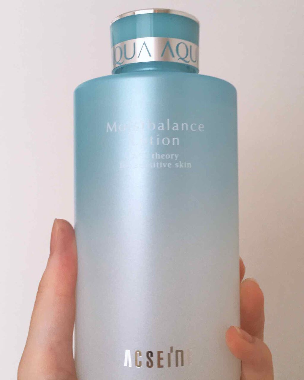 ACSEINE モイストバランス  ローションのクチコミ「噂通りこの化粧水がすごかった💕
アクセーヌの大人気化粧水✨

#綺麗　#綺麗って何

⭐️⭐️.....」（1枚目）