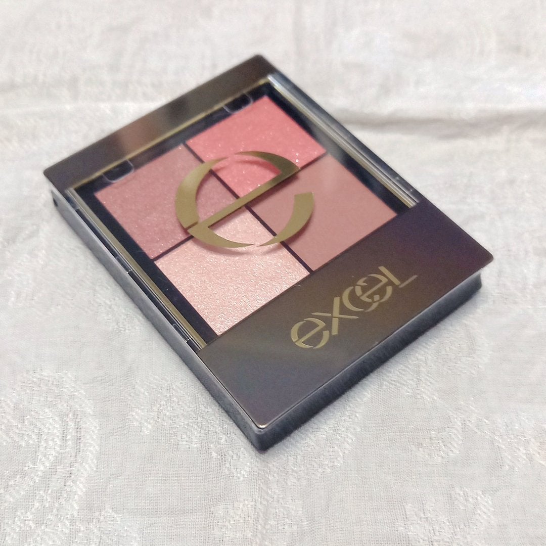 リアルクローズシャドウ/excel/アイシャドウパレットを使ったクチコミ(3枚目)