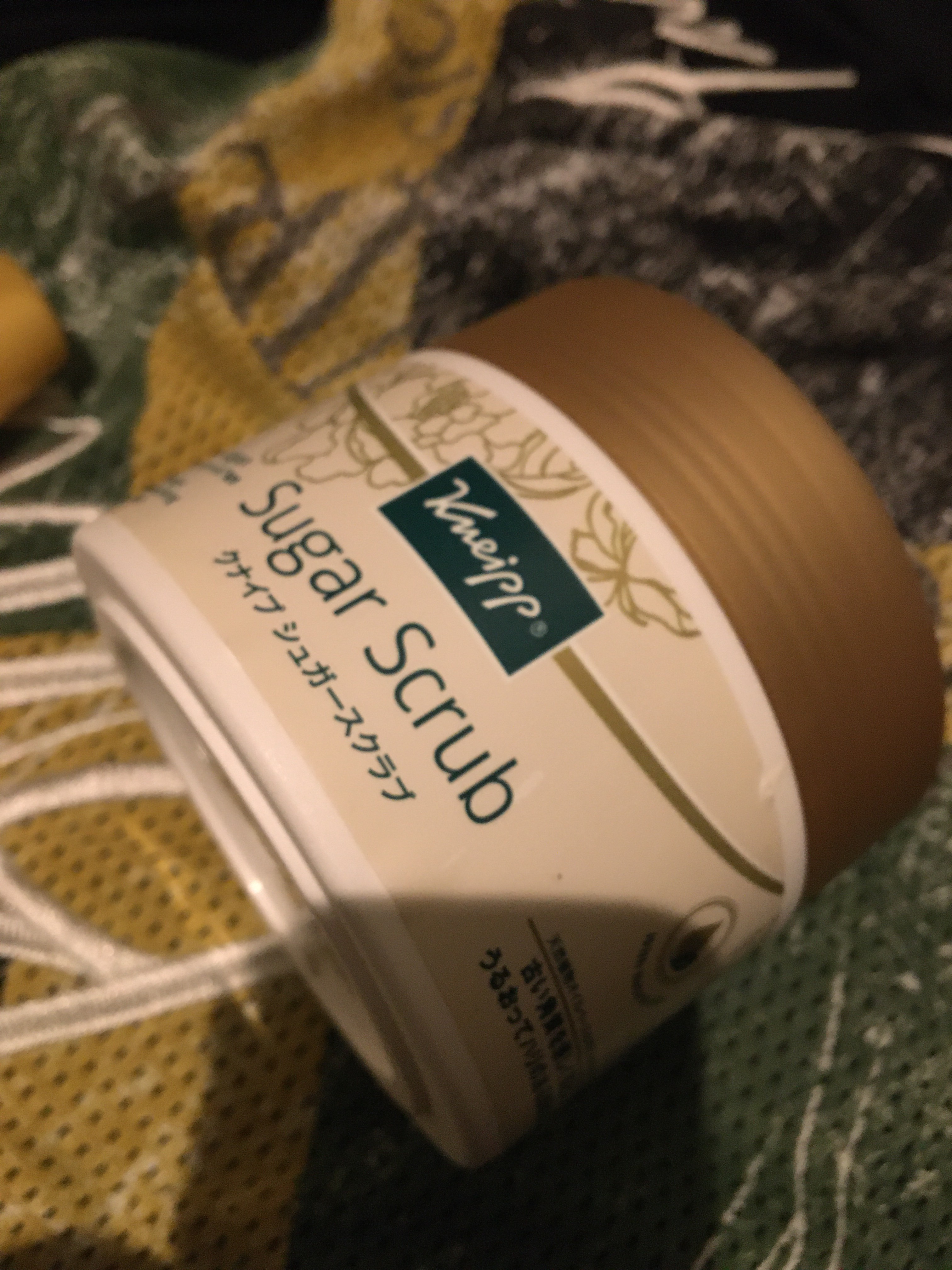 クナイプ シュガースクラブ カメリア＆アルガン/クナイプ/ボディスクラブを使ったクチコミ（1枚目）