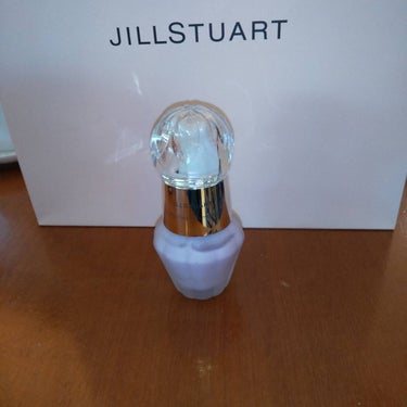 ジルスチュアート イルミネイティング セラムプライマー UV/JILL STUART/化粧下地を使ったクチコミ（4枚目）
