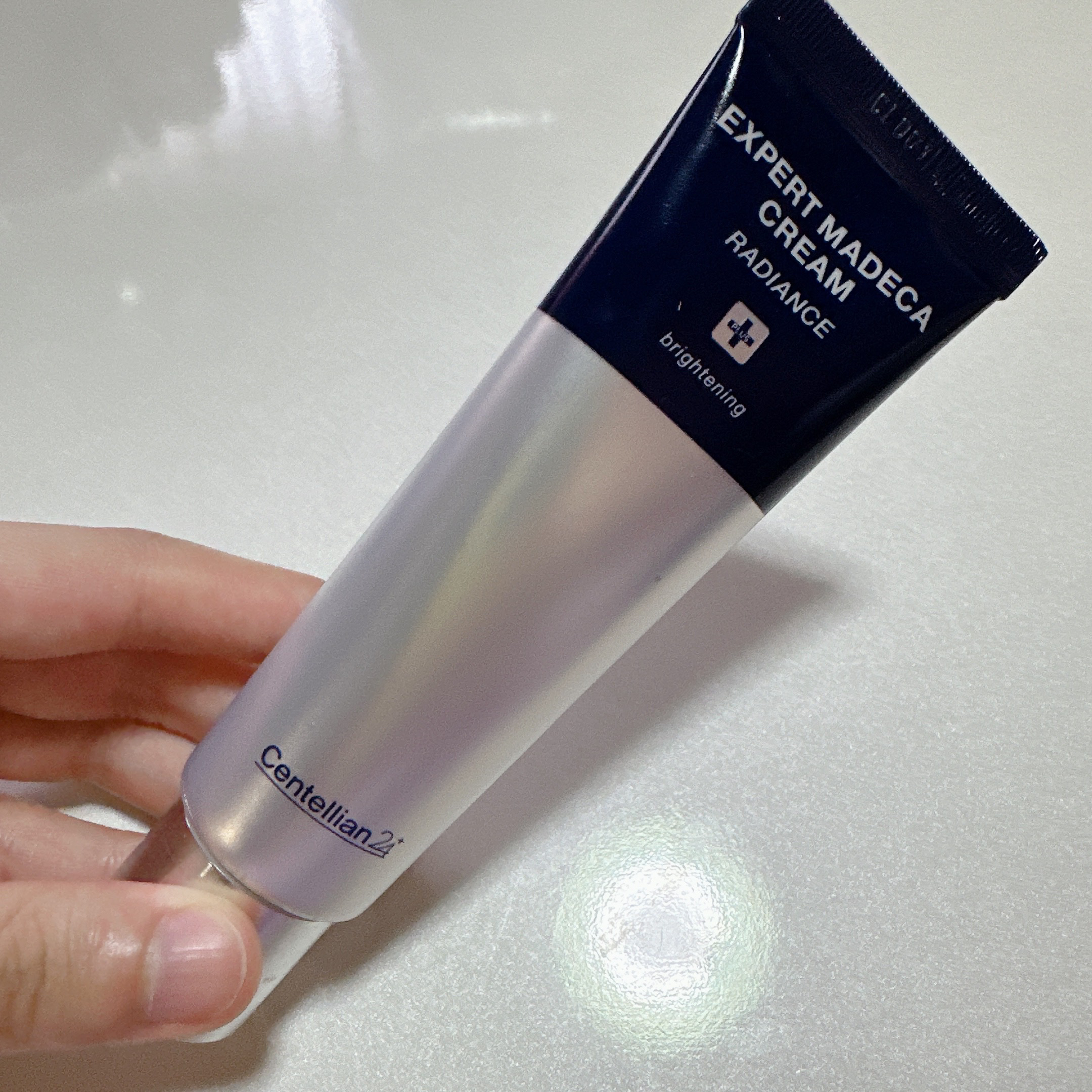 エキスパートマデカクリーム （レイディアンス）/センテリアン24/フェイスクリームを使ったクチコミ（2枚目）