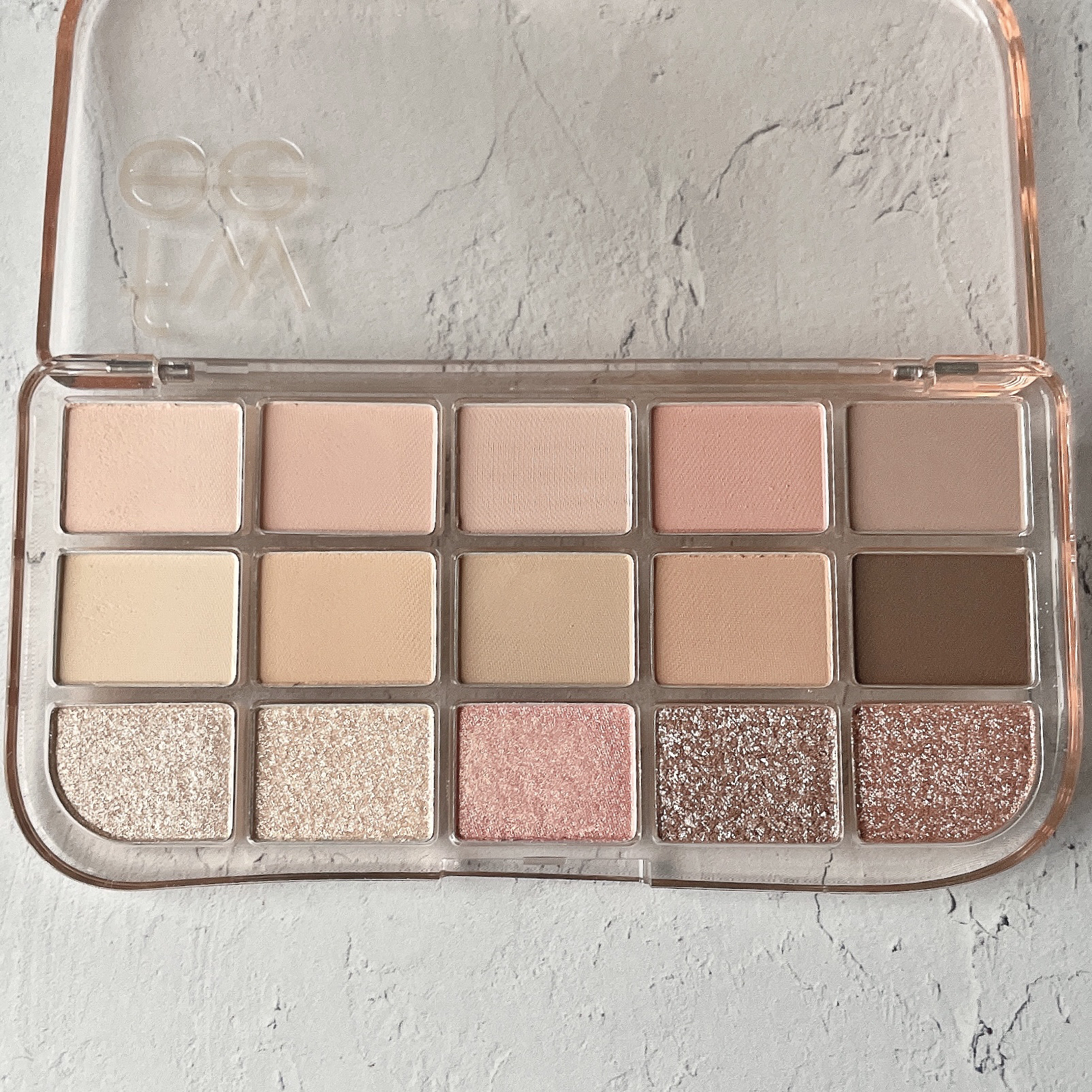 フィー モアムードアイパレット 01 モアザンヌード/fwee/アイシャドウパレットを使ったクチコミ（2枚目）