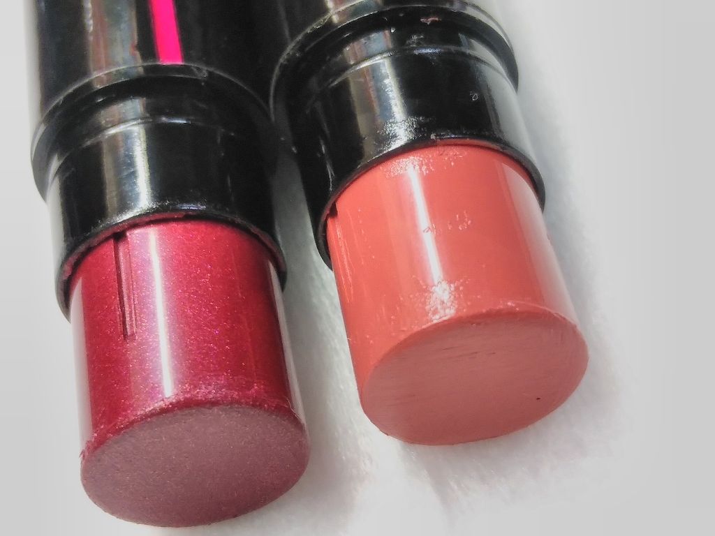 オイルインリップ/セリア/リップグロスを使ったクチコミ（2枚目）