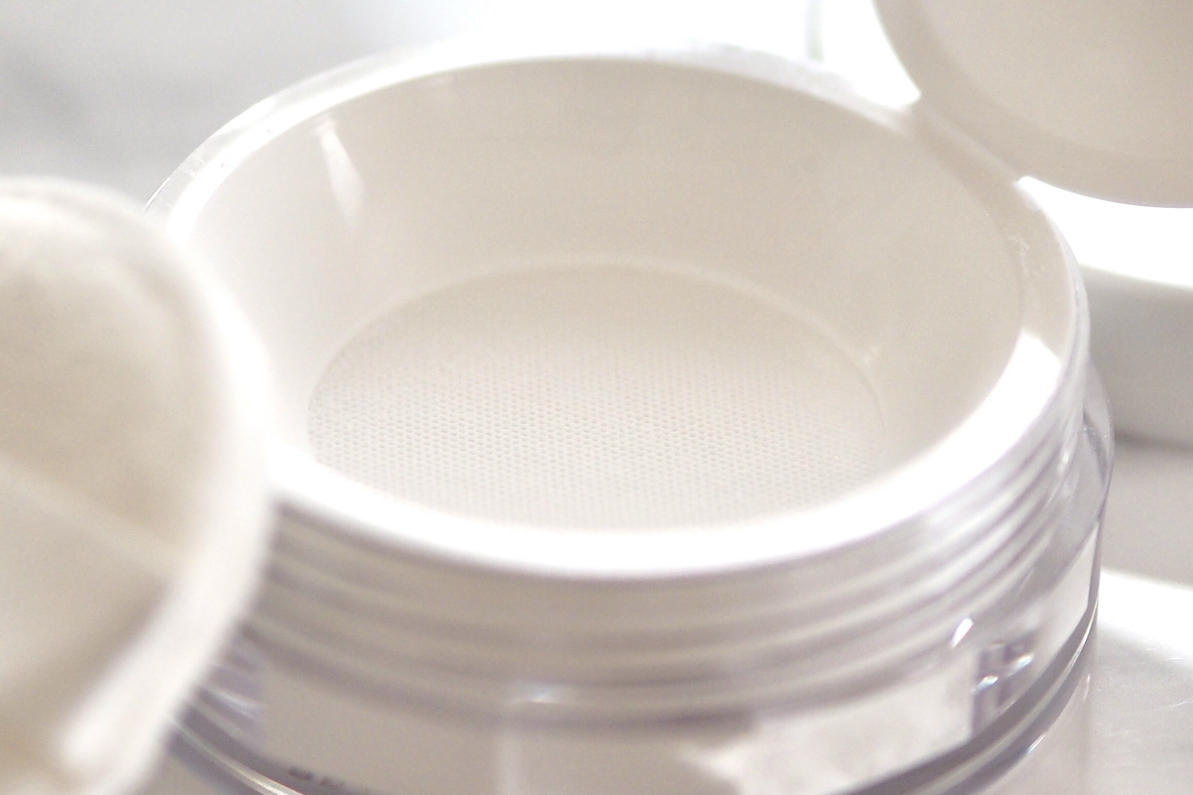 トランスルーセントセットフィニッシングパウダー/TFIT/ルースパウダーを使ったクチコミ（3枚目）