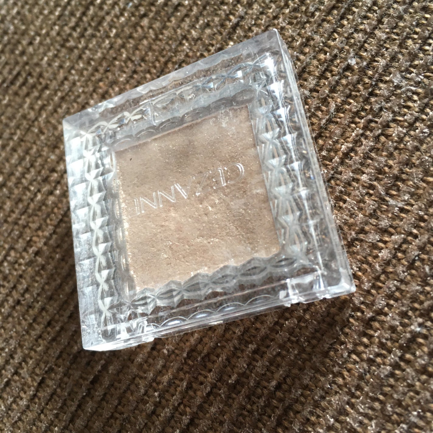 シングルカラーアイシャドウ/CEZANNE/単色アイシャドウを使ったクチコミ(1枚目)