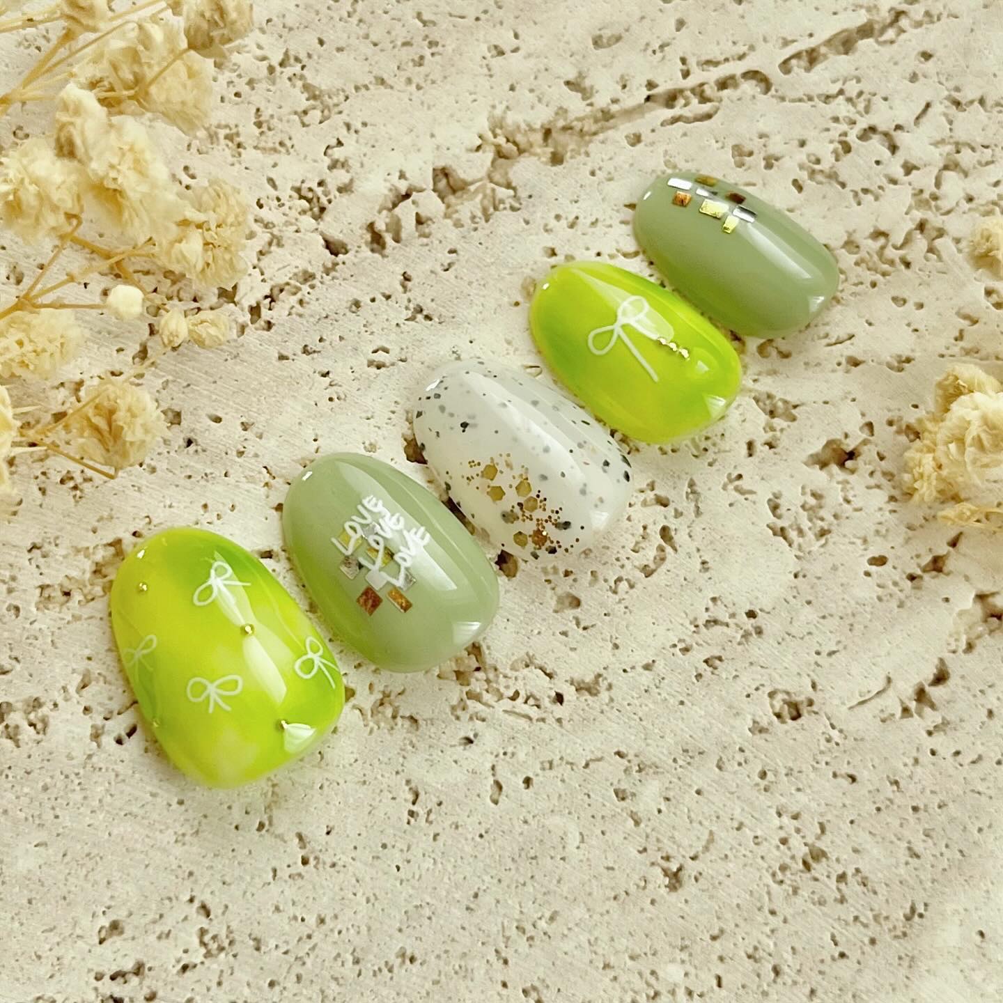 手書きリボン 白/tsumekira/ネイルシールを使ったクチコミ（1枚目）