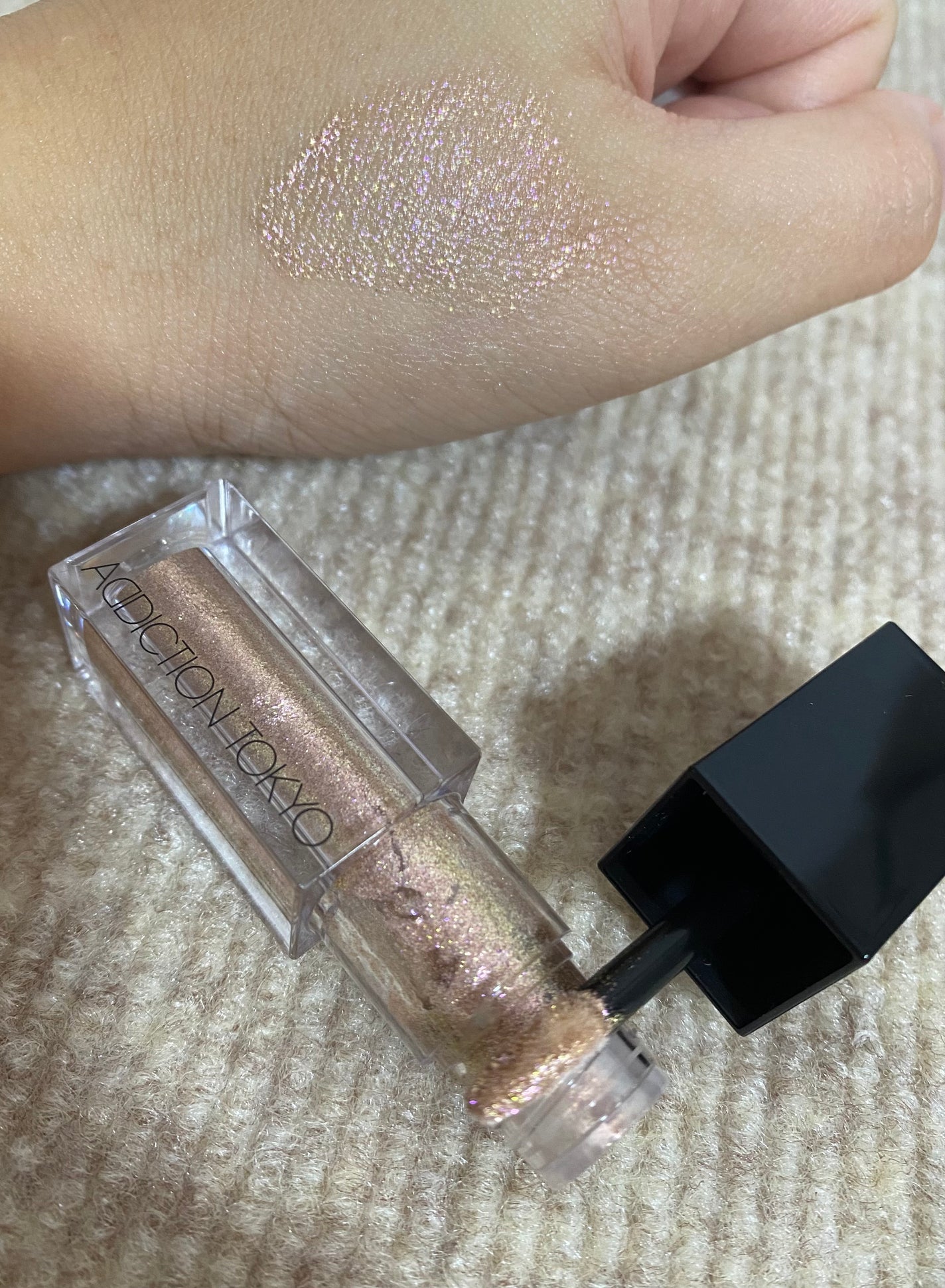 ザ リキッド アイシャドウ ウルトラスパークル/ADDICTION/リキッドアイシャドウを使ったクチコミ(1枚目)