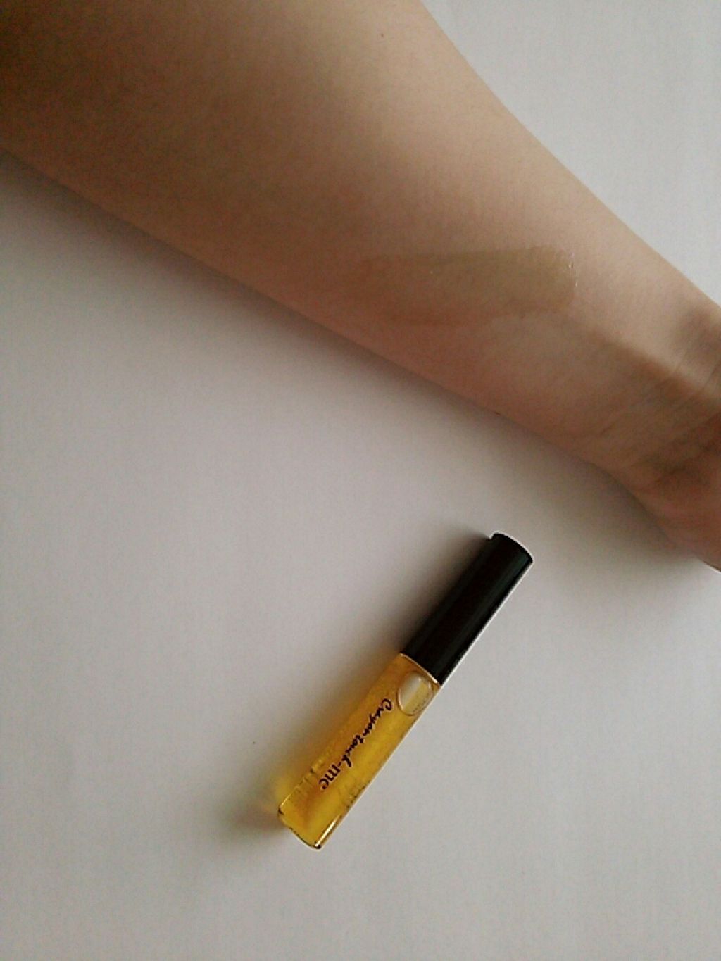 リップモイストオイル メロウオレンジ/crayontouch-me/リップオイルを使ったクチコミ（2枚目）