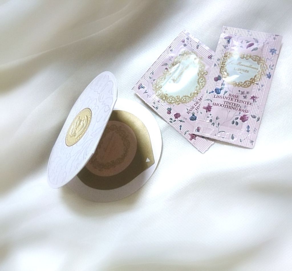 モイスチュアライジング メイクアップ ベース/レ・メルヴェイユーズ ラデュレ/化粧下地を使ったクチコミ（1枚目）