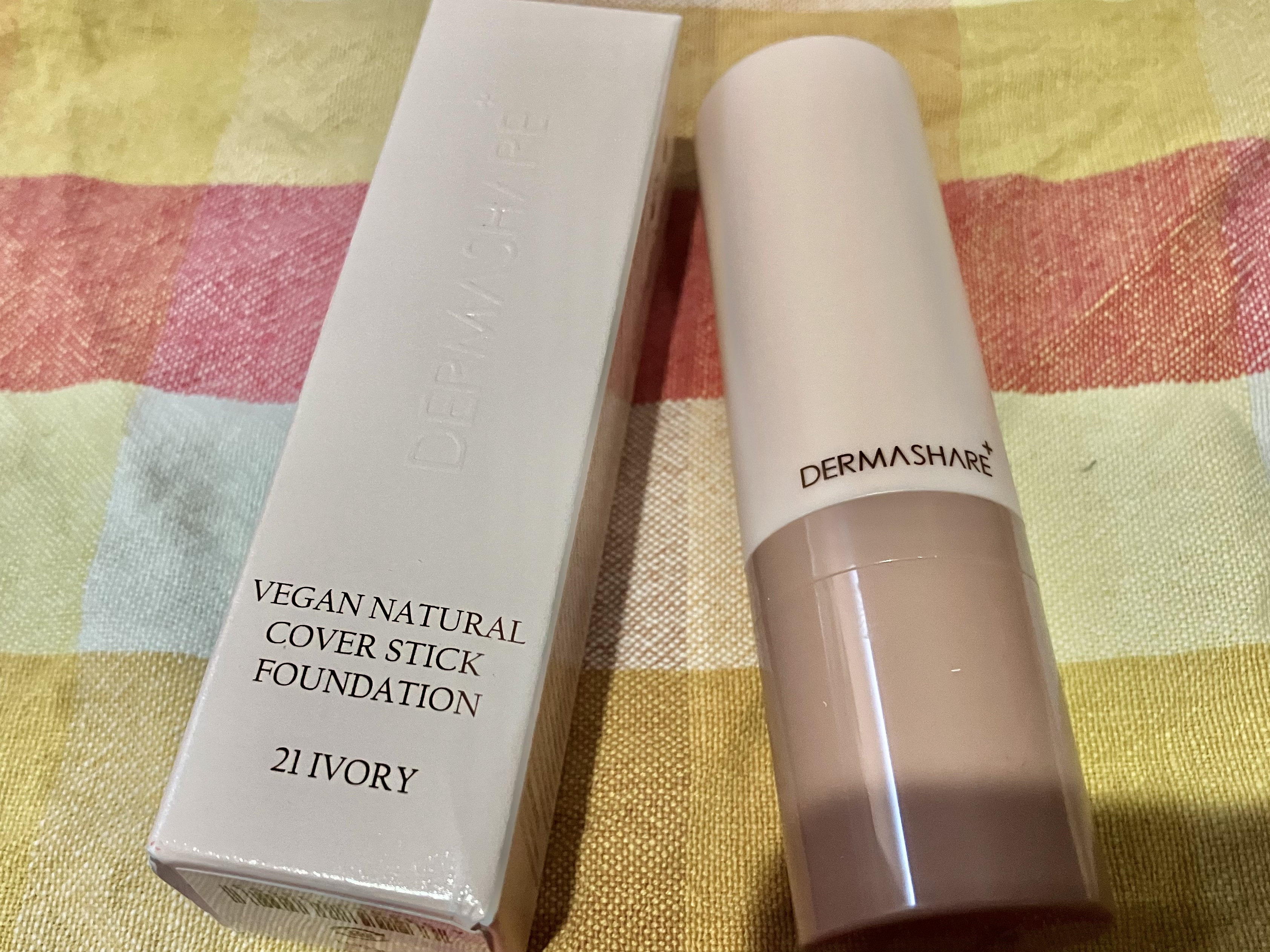 ヴィーガンナチュラルカバースティックファンデーション/DERMASHARE/その他ファンデーションを使ったクチコミ（2枚目）
