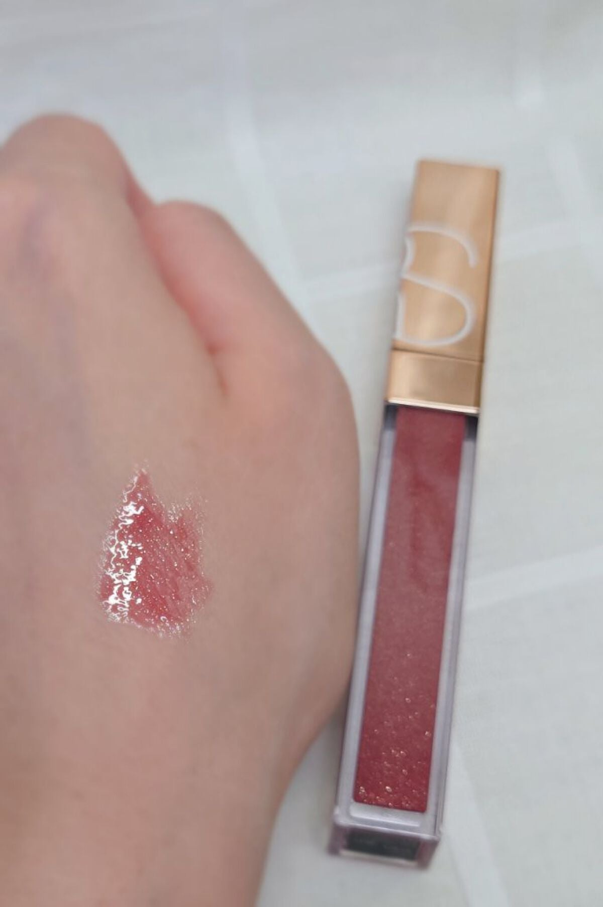 アフターグロー リップシャイン/NARS/リップグロスを使ったクチコミ(4枚目)