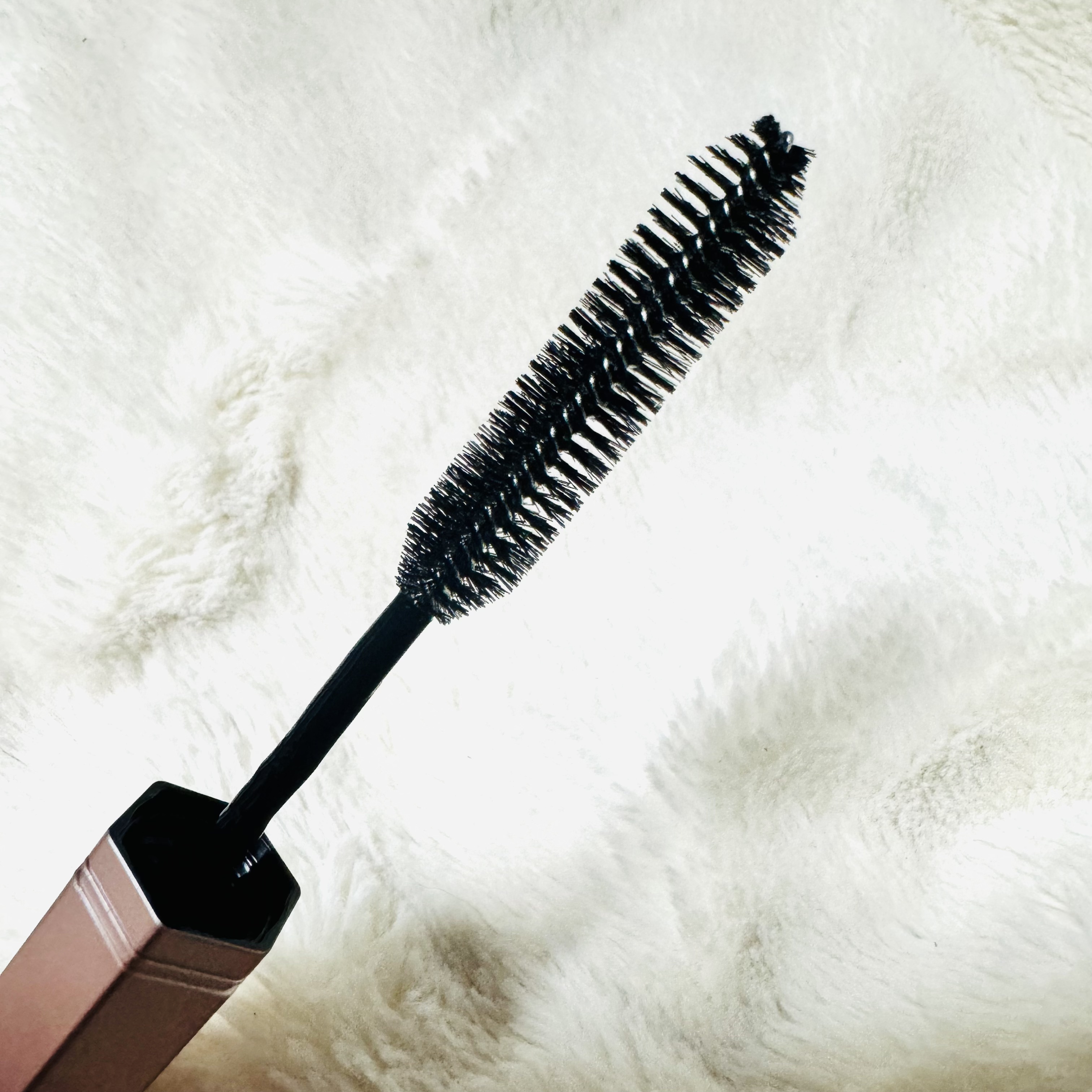 アンドハニー メルティ マトメイクスティック スーパーホールド 4.0/&honey/ヘアジェルを使ったクチコミ（2枚目）