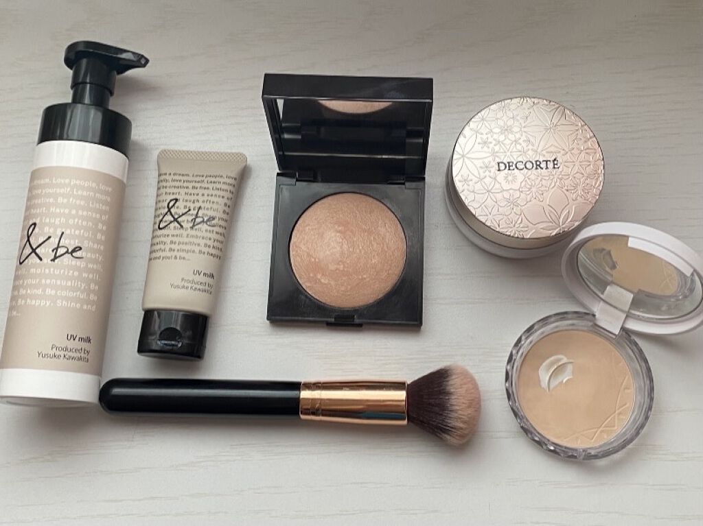 マットラディアンス ベイクドパウダー ハイライト01/ローラ メルシエ/パウダーハイライトを使ったクチコミ（2枚目）