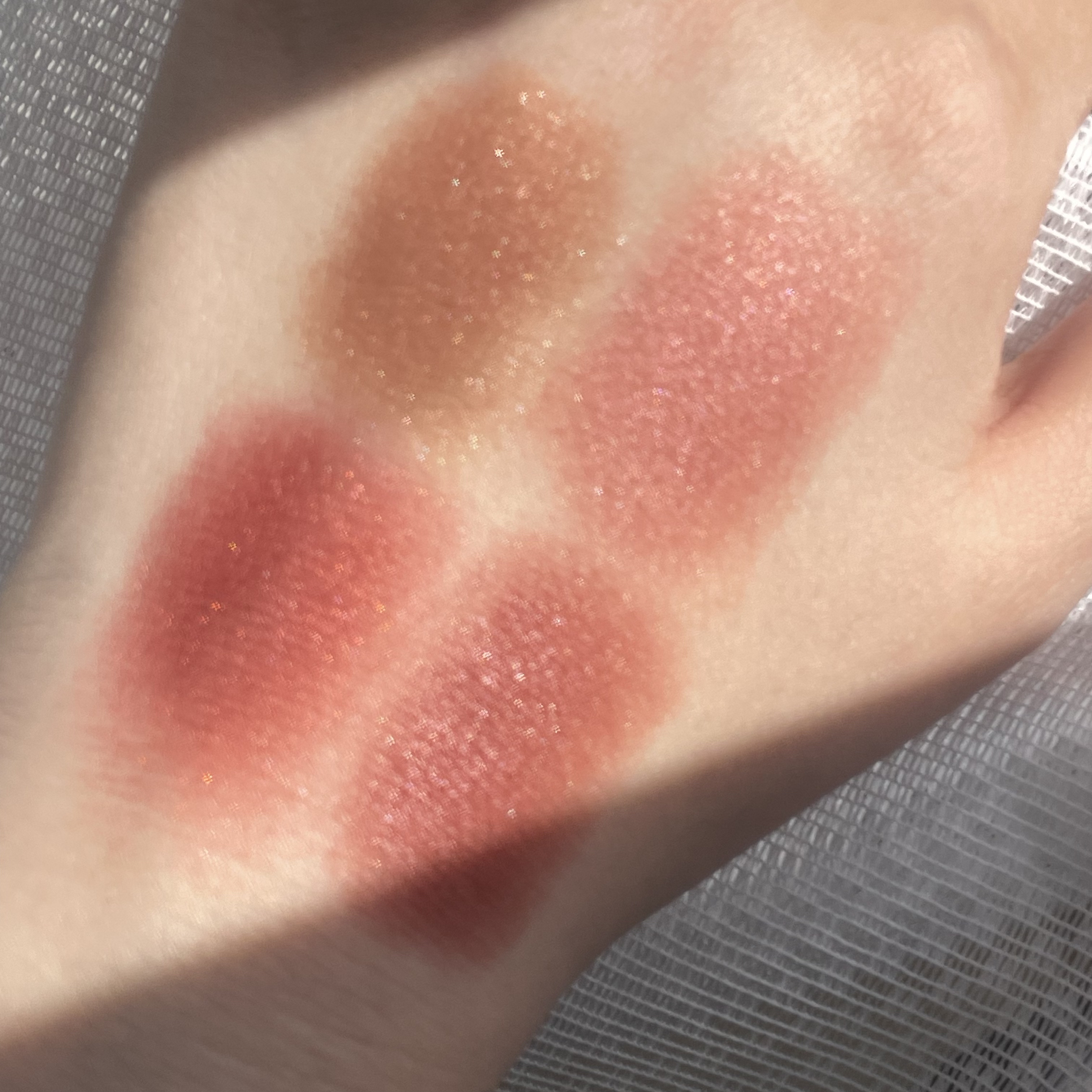 モノアイシャドウ 923 チャンス/Laka/単色アイシャドウを使ったクチコミ（3枚目）