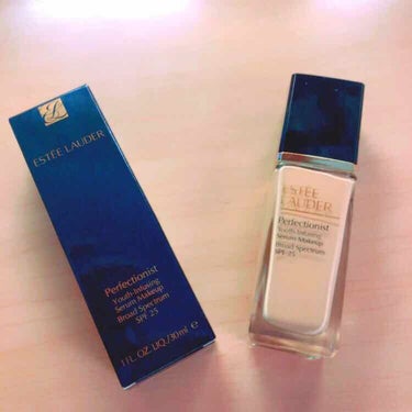 パーフェクション二スト ユースインヒュージング メイクアップ SPF25/ESTEE LAUDER/リキッドファンデーションを使ったクチコミ（1枚目）