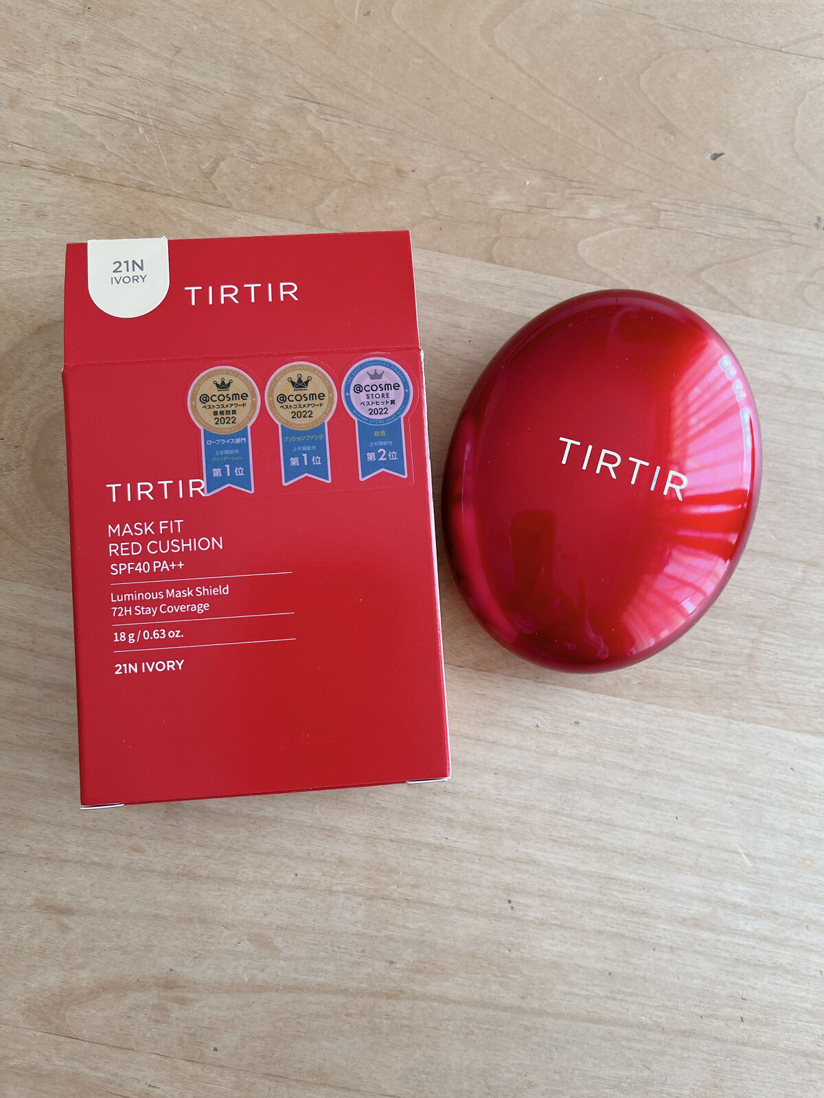 ▪️TIRTIR❤️
マスクフィットレッドクッションファンデーション。
めちゃくちゃカバー力ありますね！
で、お肌綺麗に見えます☺️
少量を良く叩き込むことがポイントで、お肌に多く乗せすぎると崩れやすくなる気がしました。
もっと早く買えば良