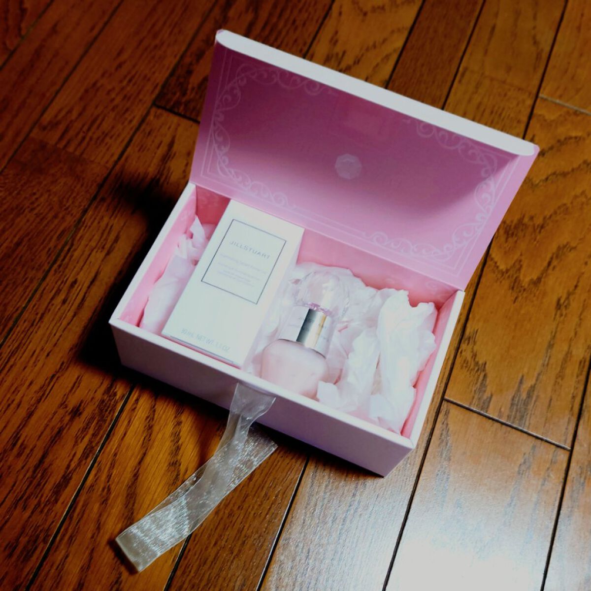 ジルスチュアート イルミネイティング セラムプライマー UV/JILL STUART/化粧下地を使ったクチコミ（2枚目）