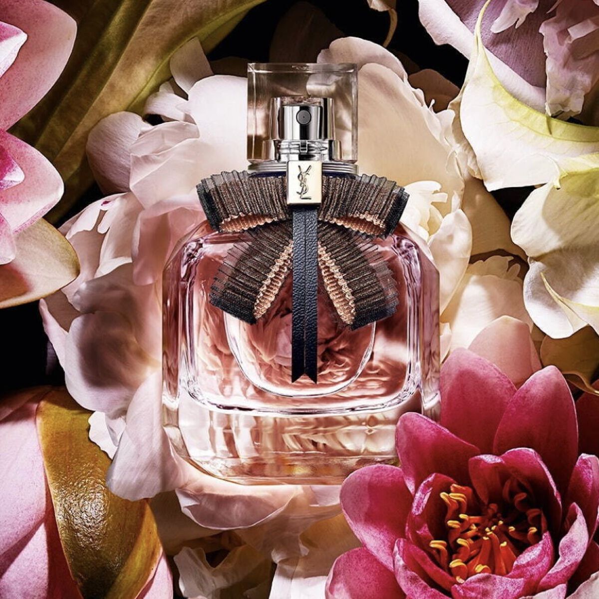 モン パリ リュミエールオーデトワレ/YVES SAINT LAURENT BEAUTE/香水(レディース)を使ったクチコミ（2枚目）