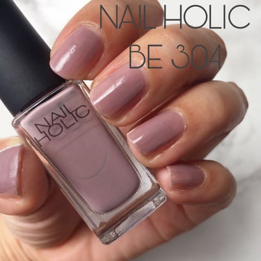 NAILHOLIC　BE 304

ほんのりパープルのグレージュカラー
自爪の色がほんの少し透けるぐらいに塗ると今流行りのニュアンスネイルっぽくなってかわいいです😆
