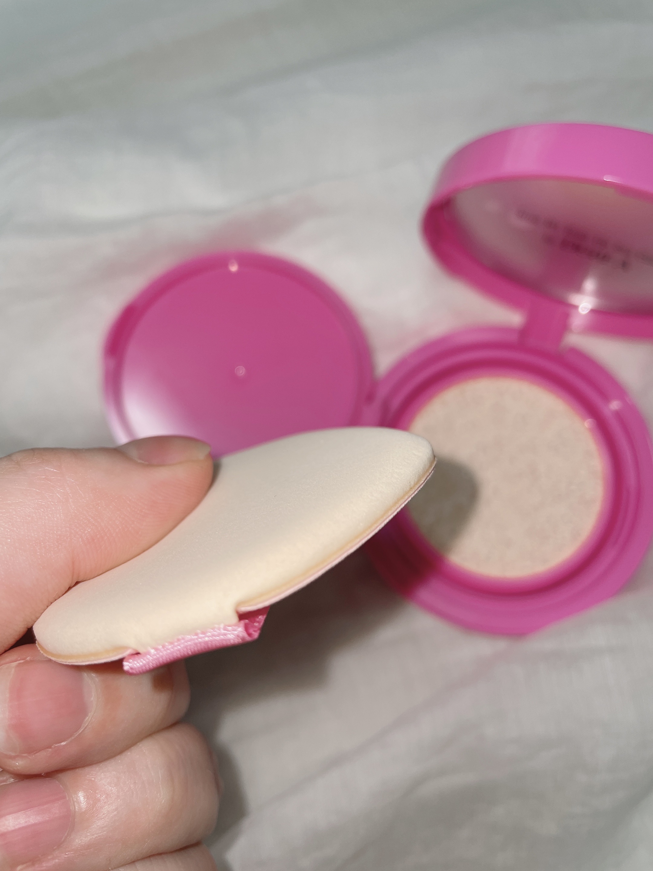 スリムフィットトーンアップサンクッション/Dear.A/日焼け止めローションを使ったクチコミ（3枚目）