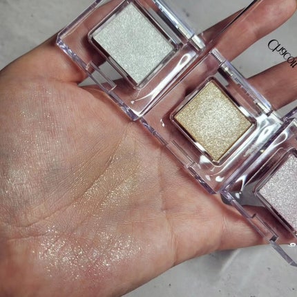 マルチカラーバリエーション スパークル/チャコット・コスメティクス/単色アイシャドウを使ったクチコミ(4枚目)