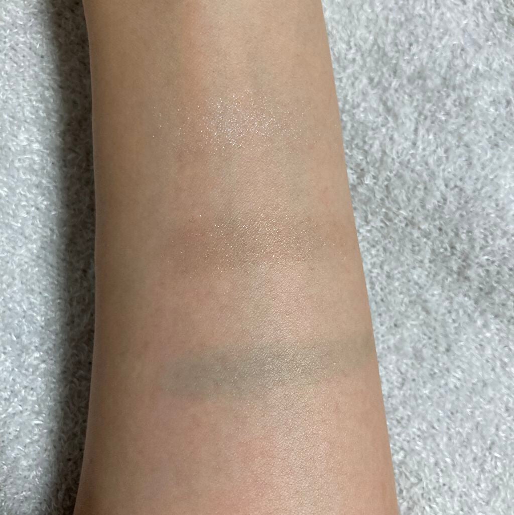 桃牡丹 on LIPS 「マスク生活だと、もちろんマスクの下もちゃんとお化粧するけど、見..」(2枚目)