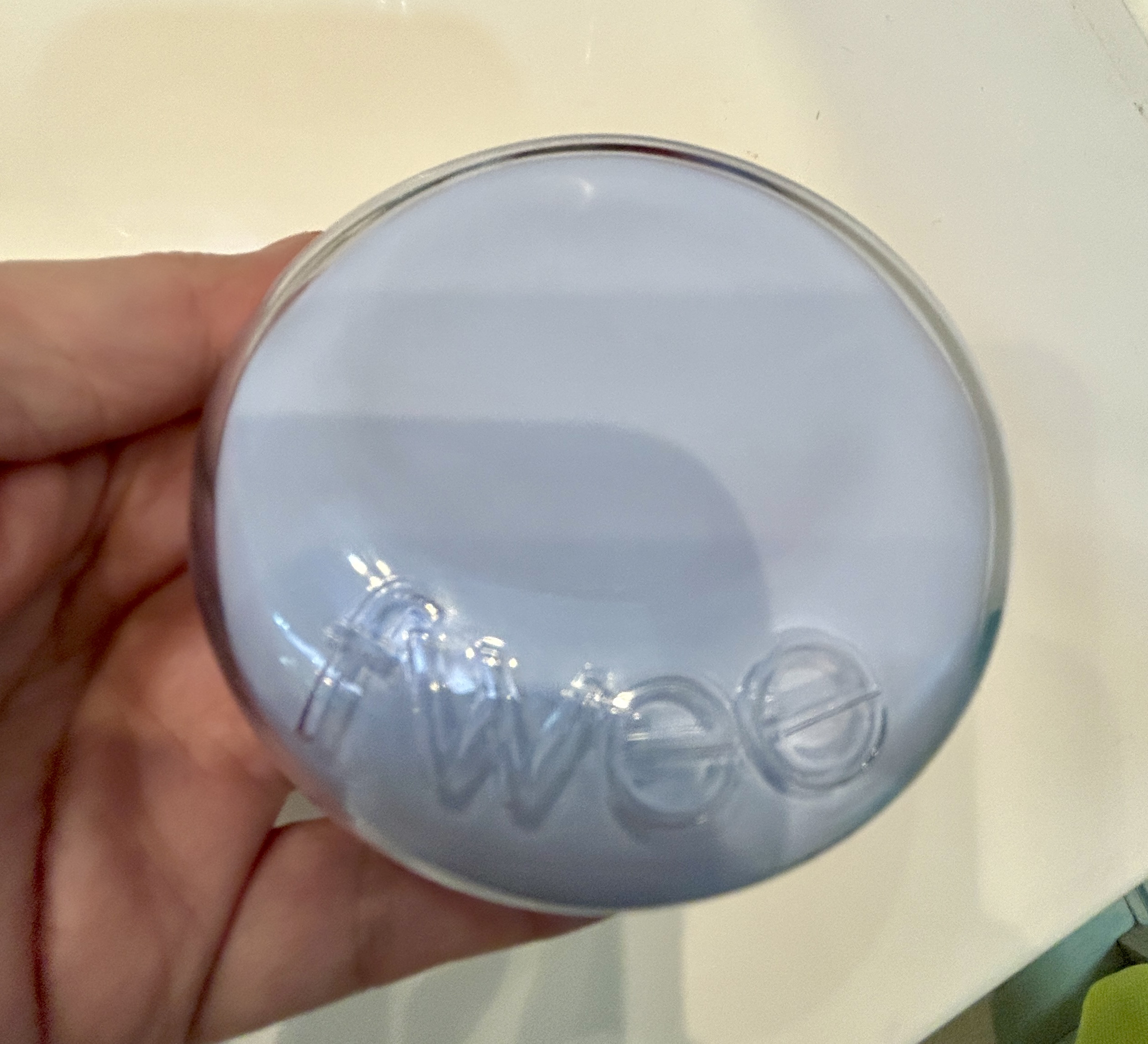 フィー クッションガラス ナチュラル 03 ナチュラルガラス/fwee/クッションファンデーションを使ったクチコミ（2枚目）